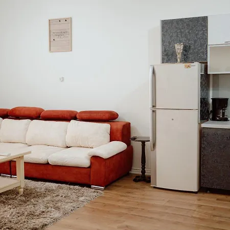 Apartment Near Zoo Tirana